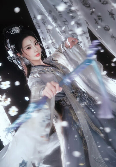 彭小苒
