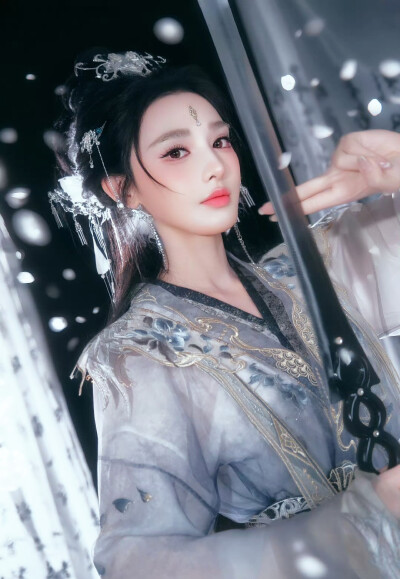 彭小苒