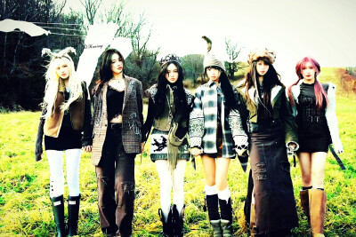 任君凭栏，我栖春山