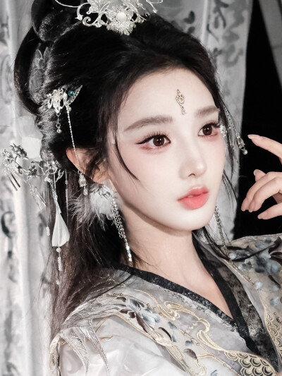 彭小苒