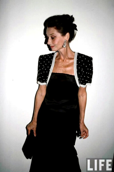 Audrey Hepburn，1987 ​​​