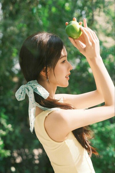 陈都灵