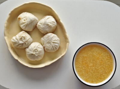 8.5 包子 小米南瓜粥