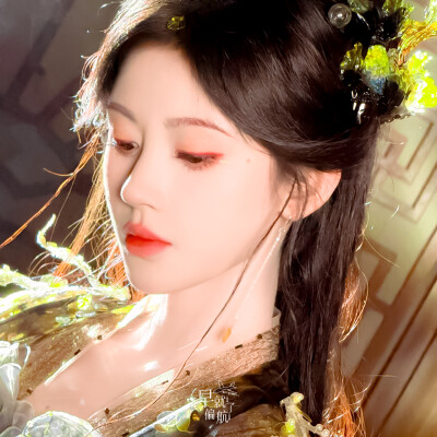 鞠婧祎