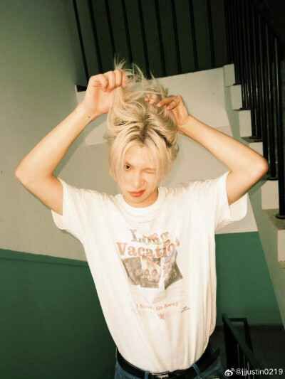 黄明昊
