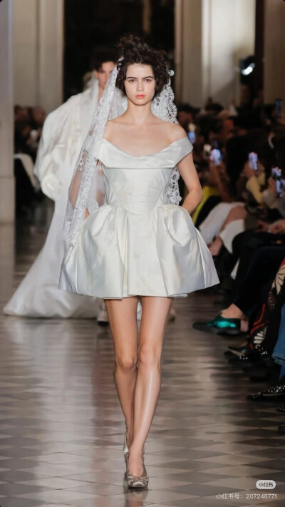 红毯最美-小红书转载