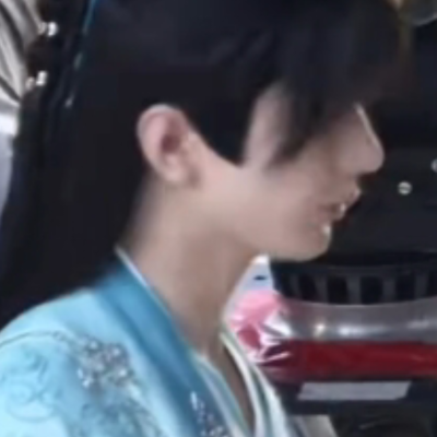 无人扶我凌云志，有人我也上不去