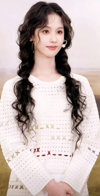 陈都灵