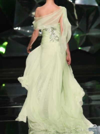 红毯最美-小红书转载