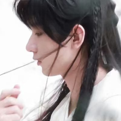 无人扶我凌云志，有人我也上不去