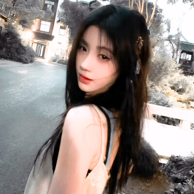 鞠婧祎