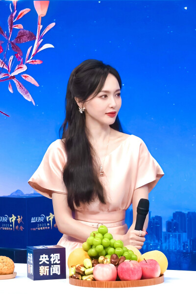 唐嫣 央视中秋晚会