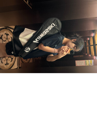 每一趟看似毫无收获的旅程，也许让我心里的某部分更加坚定。
去程我并没有发自内心的等候，回程却被发自内心的，提示登机我还去洗手间，看到有人故意把东西放到我旁边等我，是不是因为那句“喝酒不要太随意，这里面…