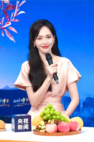 唐嫣 央视中秋晚会