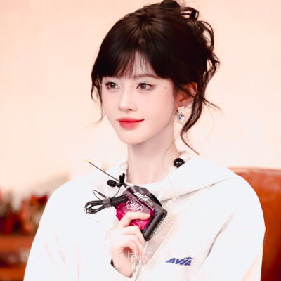 鞠婧祎