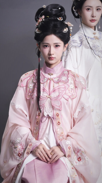 我的祖母是个穿越女 贺冬满