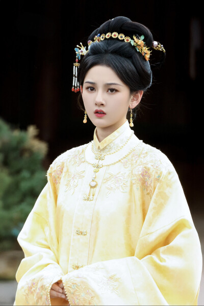 表妹万福 甄嘉芙