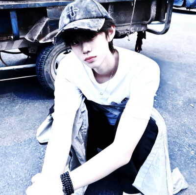 权威男头 拿图点赞关注