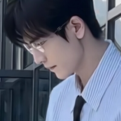 张凌赫
