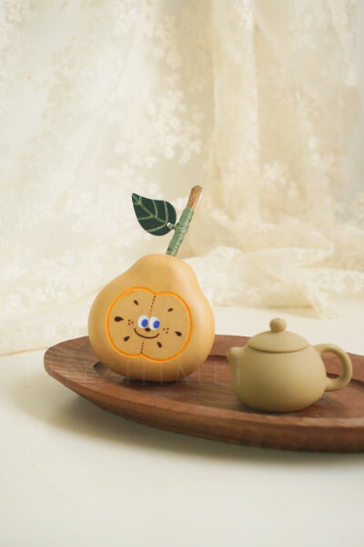 新做的
摆件：冬瓜、苹果、梨
手串：闹别扭和听八卦