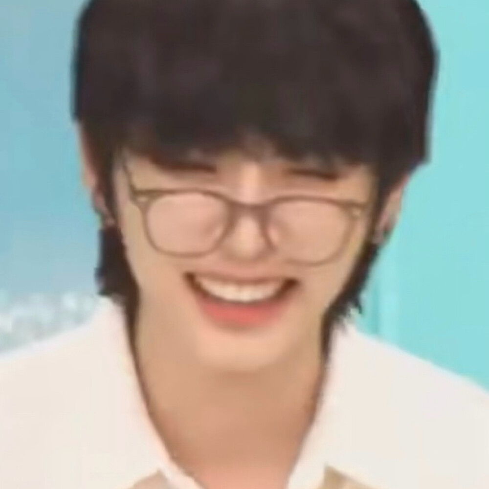 我跟不懂这有多萌的人没什么好说的了，谢谢