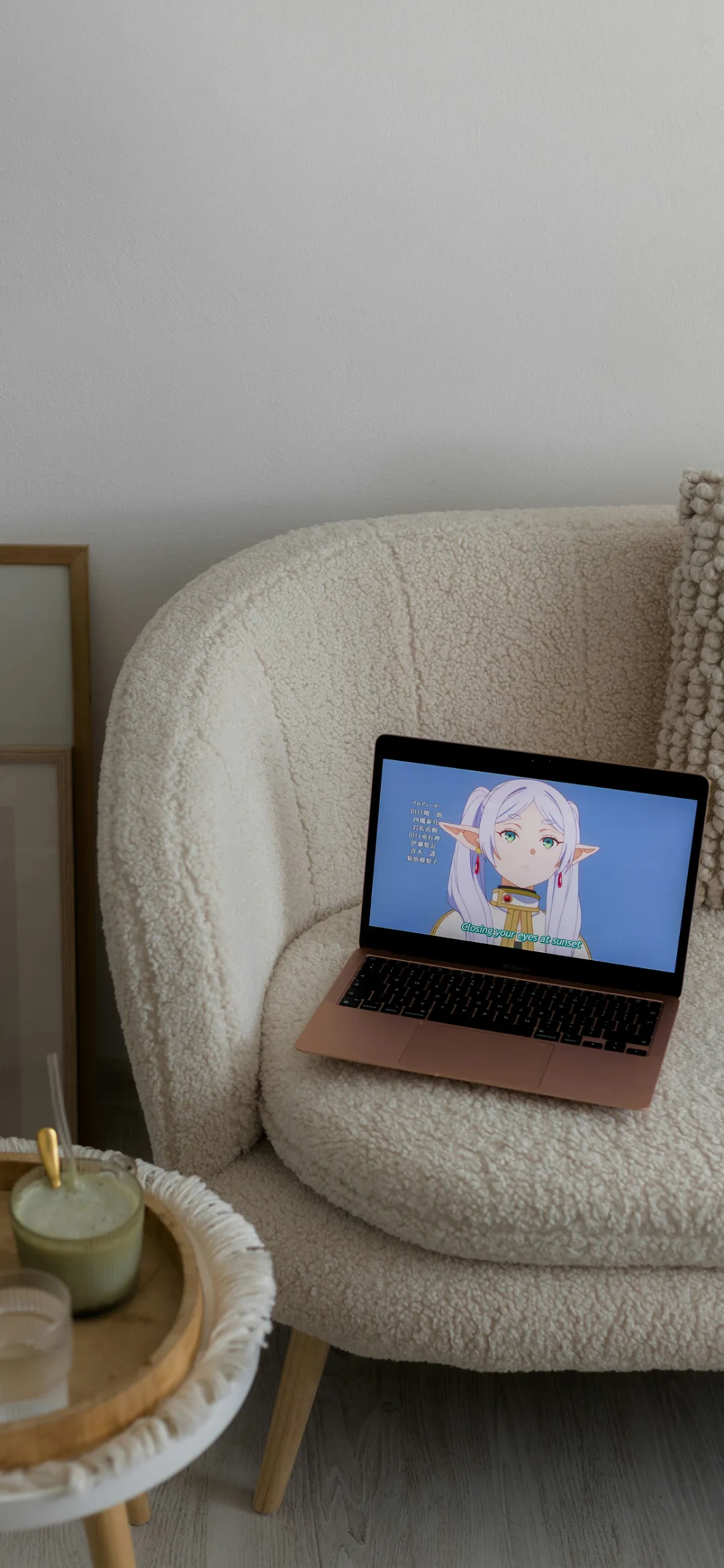 绿色简约聊天背景、锁屏壁纸，质感壁纸，来自网络侵删