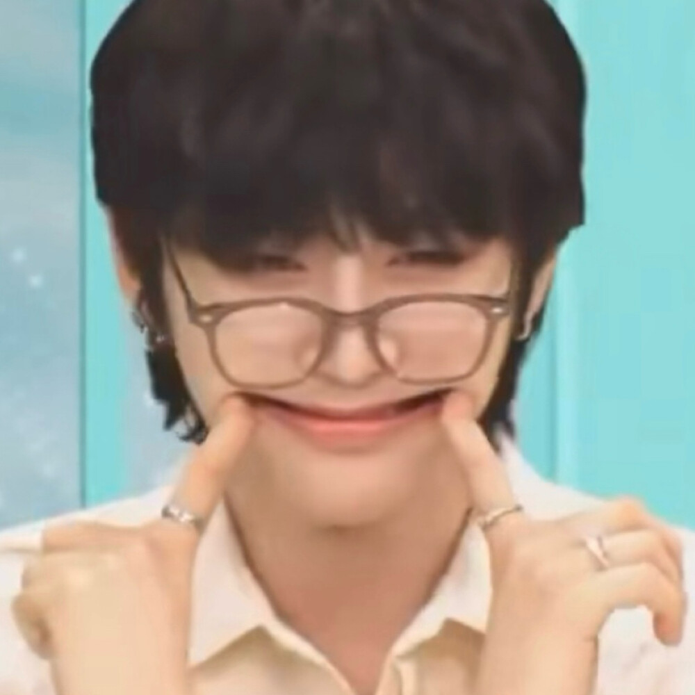 我跟不懂这有多萌的人没什么好说的了，谢谢