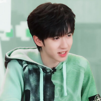 
“ 挺喜欢你的 等我统治地球后会把你留下 ”
