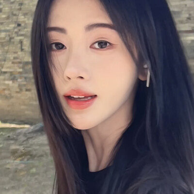 鞠婧祎