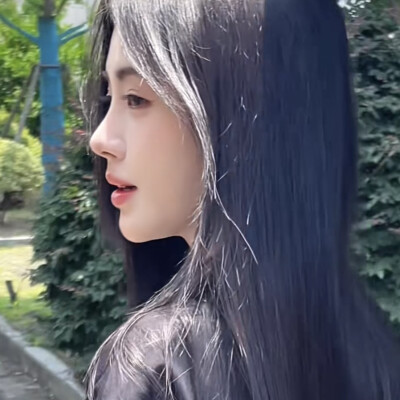 鞠婧祎