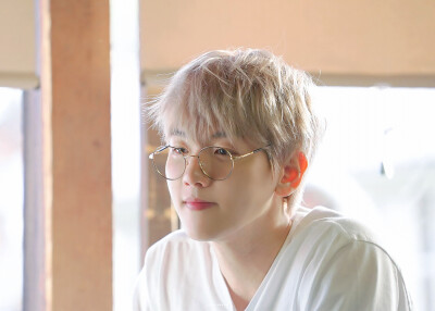 EXO·CBX