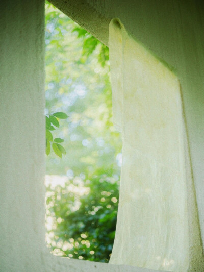 雨天：小清新女头像