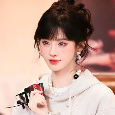 放根逗猫棒在这愿者上钩 