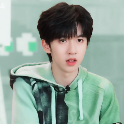 
“ 挺喜欢你的 等我统治地球后会把你留下 ”
