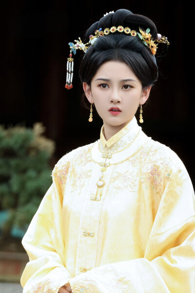 表妹万福 甄嘉芙