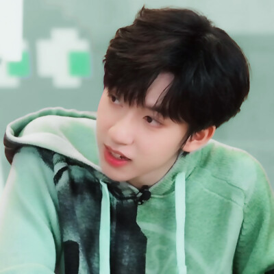 
“ 挺喜欢你的 等我统治地球后会把你留下 ”
