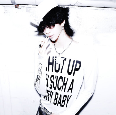 权威男头 拿图点赞关注