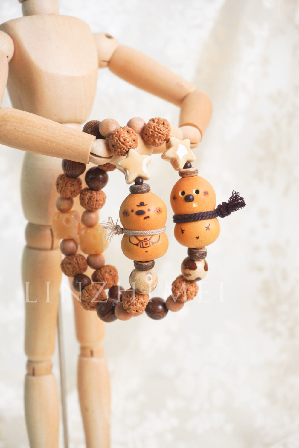 新做的
摆件：冬瓜、苹果、梨
手串：闹别扭和听八卦