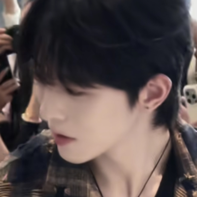 飞机场的十点半