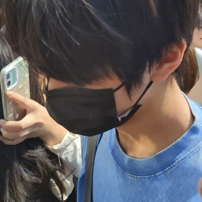 王橹杰