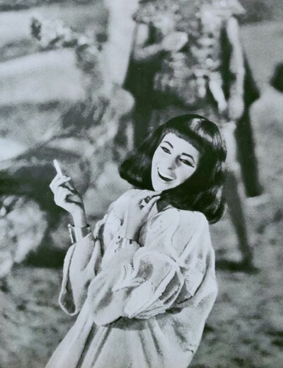 1962年，伊丽莎白泰勒在《埃及艳后》中的拍摄花絮照