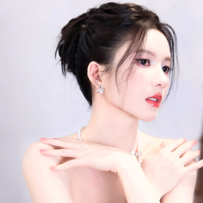 刘些宁