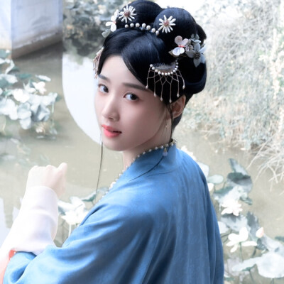 卢昱晓