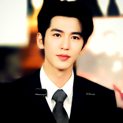 来年树倒身影孤烟花散