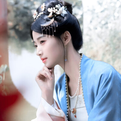 卢昱晓