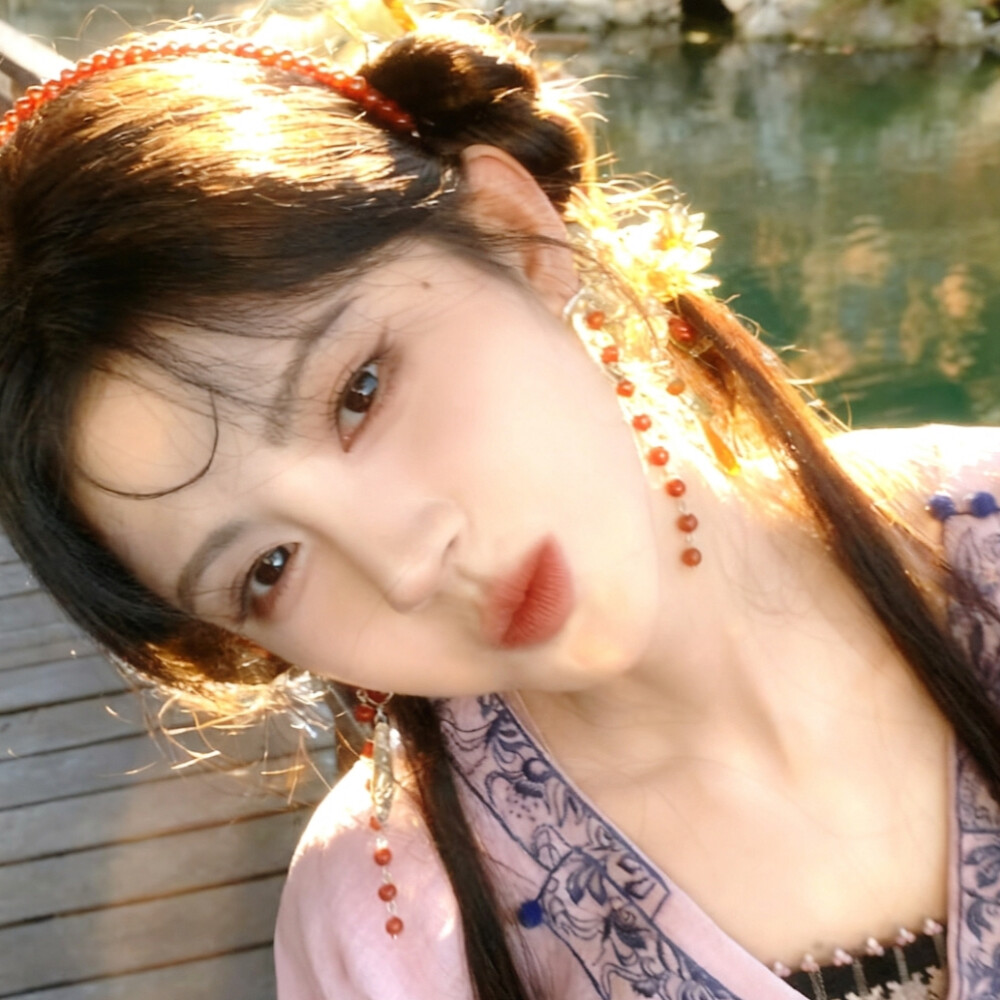 鞠婧祎