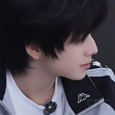 王橹杰