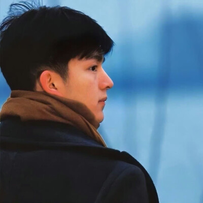 
ˢᵒᵐᵉ ˢᵗᵒʳⁱᵉˢ ᶜᵃⁿ'ᵗ ˢᵗᵃⁿᵈ ˡᵃᵗᵉʳ, ᵉˢᵖᵉᶜⁱᵃˡˡʸ ᶠᵉᵉˡⁱⁿᵍˢ·
有些故事经不起后来 特别是感情。
女头/清夏十五