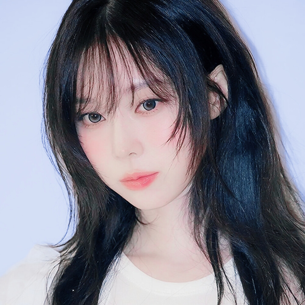 
“ 我们变得好像陌生人。 ”
原图BlackScorpion黑蝎