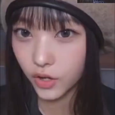 看你在布置这小小的家